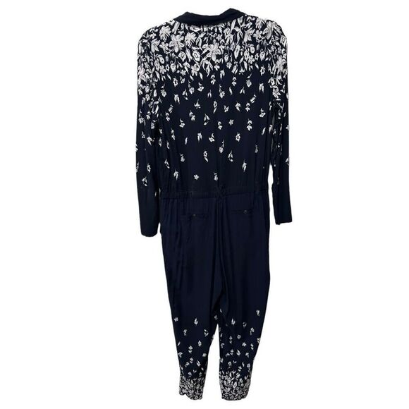 Anthropologie Lilka Floral V-Neck Lakeshore Jumpsuit Navy Blue White Size Medium - Picture 4 of 15